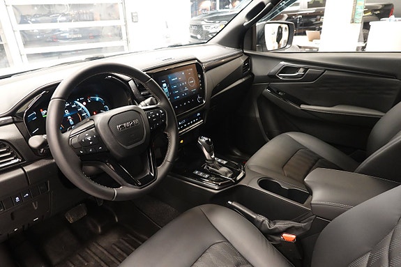 Isuzu D-max 10 of 13