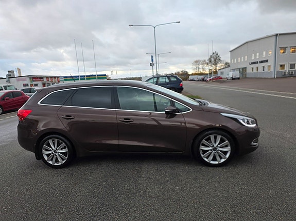 Kia Ceed 4 of 10
