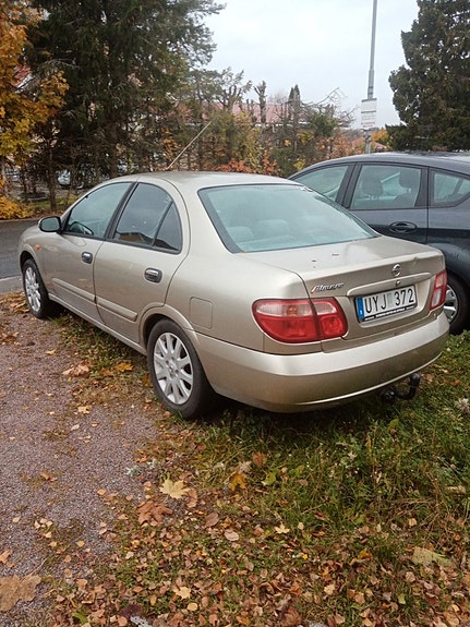 Nissan Almera 8 of 11