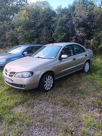 Nissan Almera