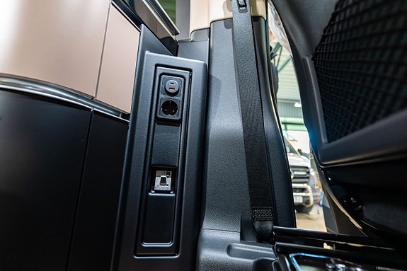 Mercedes-Benz Vito 108 24 of 27