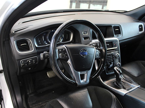 Volvo V60 12 of 20