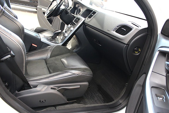 Volvo V60 15 of 20