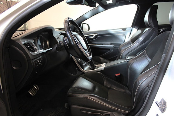 Volvo V60 13 of 20