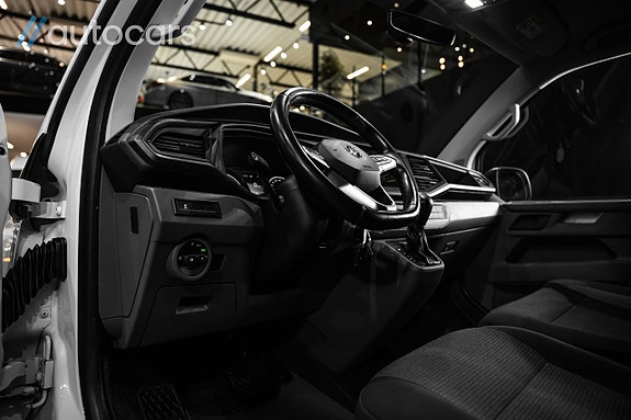 Volkswagen Transporter 17 of 29