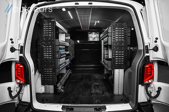 Volkswagen Transporter 10 of 29