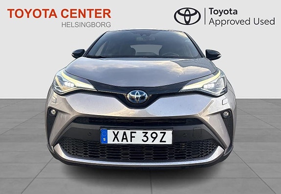 Toyota C-HR 2 of 11