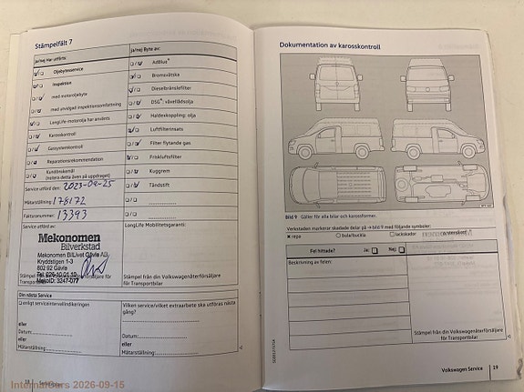 Volkswagen Caddy Maxi 26 of 30