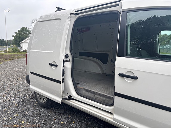 Volkswagen Caddy Maxi 10 of 30
