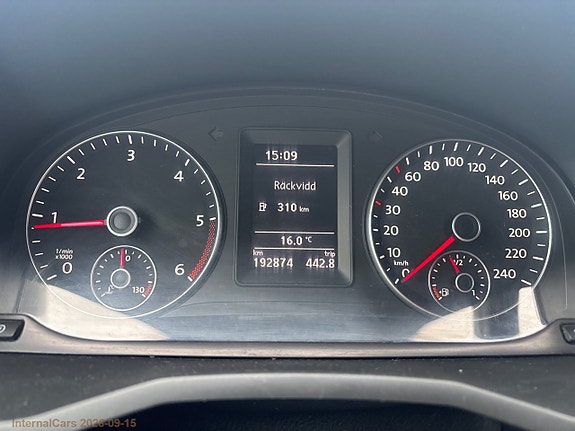 Volkswagen Caddy Maxi 12 of 30