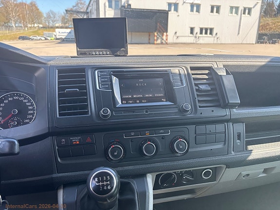 Volkswagen Transporter 13 of 30