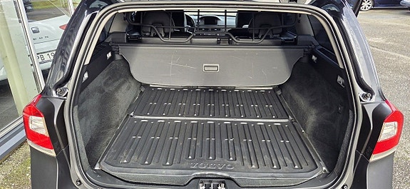 Volvo XC70 18 of 24