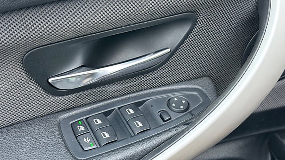 BMW 320 11 of 24