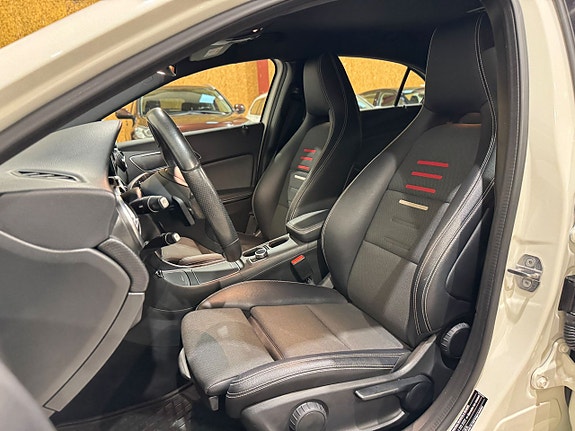 Mercedes-Benz A180 10 of 17