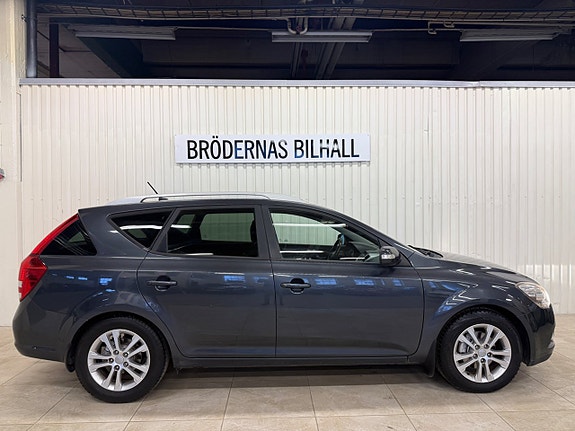 Kia Ceed 2 of 13
