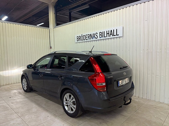 Kia Ceed 4 of 13