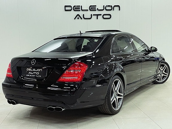 Mercedes-Benz S65 3 of 5