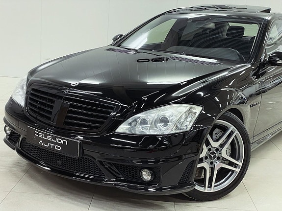 Mercedes-Benz S65 2 of 5