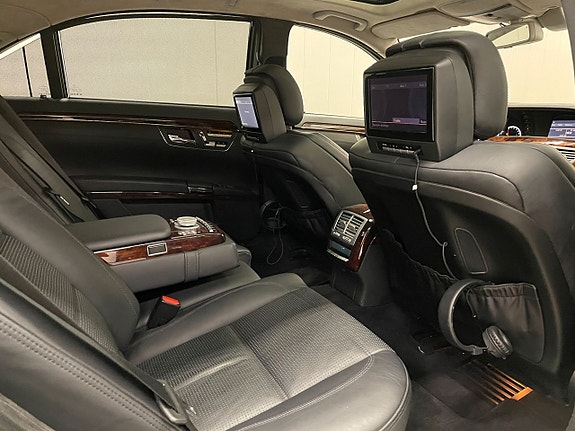 Mercedes-Benz S65 14 of 25