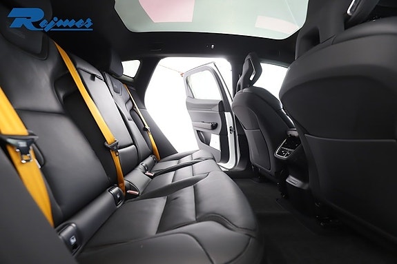 Polestar 3 8 of 22