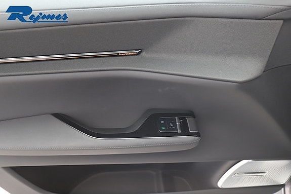 Polestar 3 10 of 22