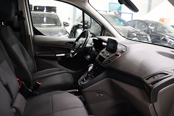 Ford Transit Connect 10 of 19