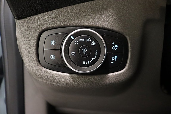 Ford Transit Connect 16 of 19