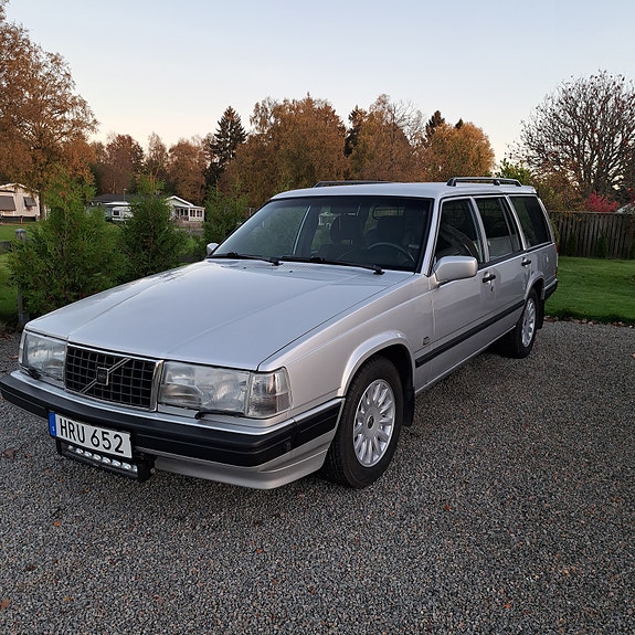 Volvo 940 2 of 12
