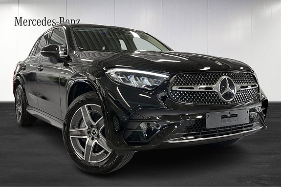 Mercedes-Benz GLC300 e 2 of 5