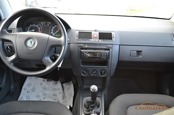 Skoda Fabia 12 of 18