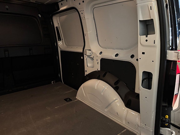 Volkswagen Caddy 5 of 5