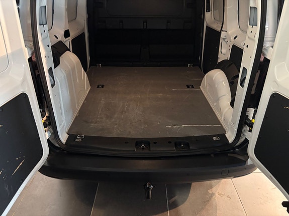 Volkswagen Caddy 11 of 11
