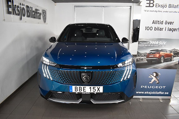 Peugeot e-3008 2 of 5