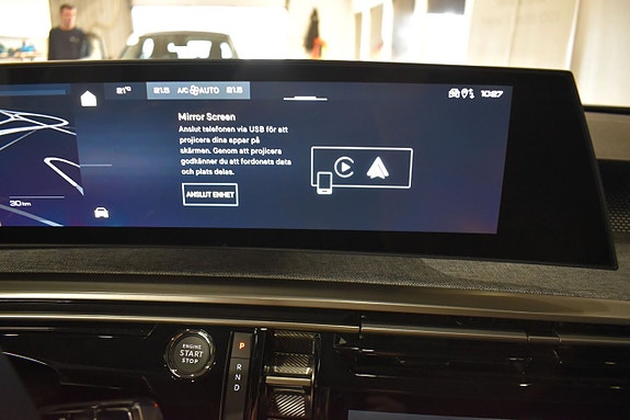 Peugeot e-3008 18 of 24