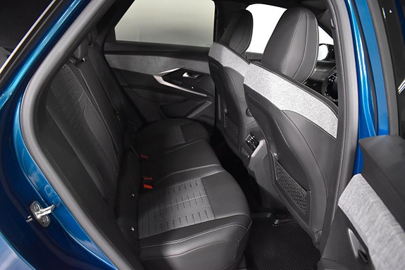 Peugeot e-3008 12 of 24