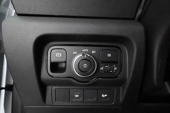 Mercedes-Benz eCitan 12 of 24