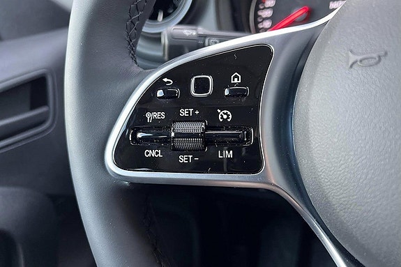 Mercedes-Benz Citan Tourer 4 of 10