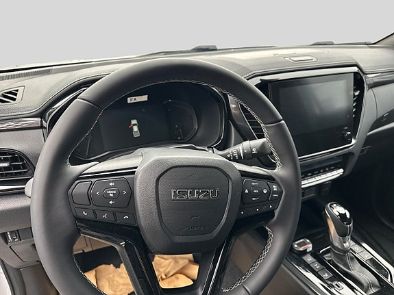 Isuzu D-max 8 of 13