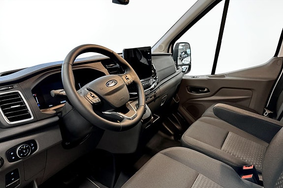 Ford Transit 5 of 5