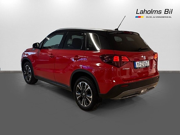 Suzuki Vitara 3 of 18
