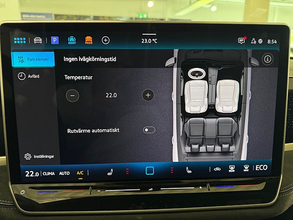Volkswagen Passat 16 of 24