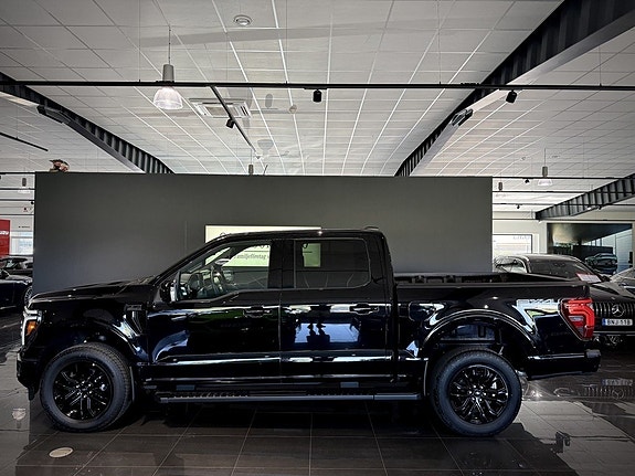 Ford F-150 3 of 5