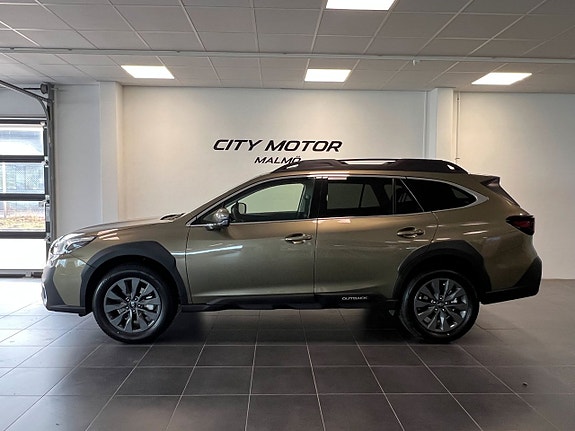 Subaru Outback 2 of 5