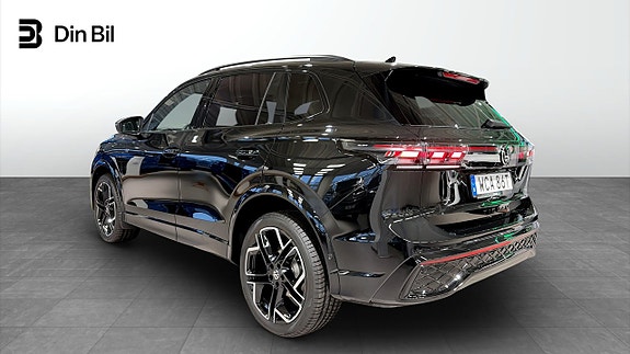 Volkswagen Tiguan 4 of 15