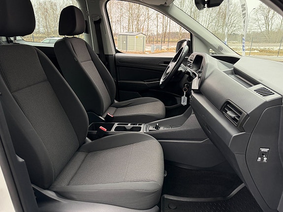 Volkswagen Caddy Maxi 16 of 20