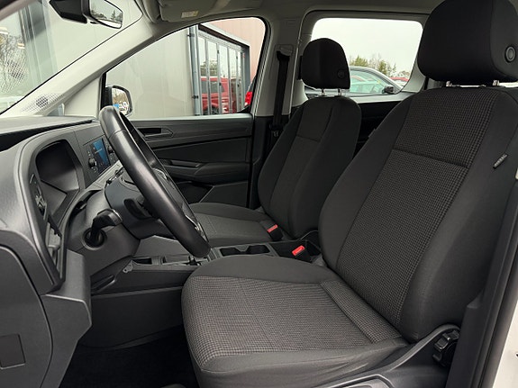 Volkswagen Caddy Maxi 11 of 20