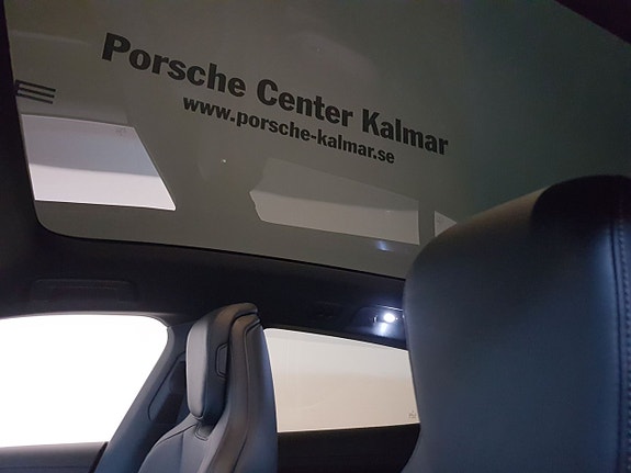 Porsche Taycan 4 12 of 14