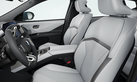 BMW iX3 9 of 11