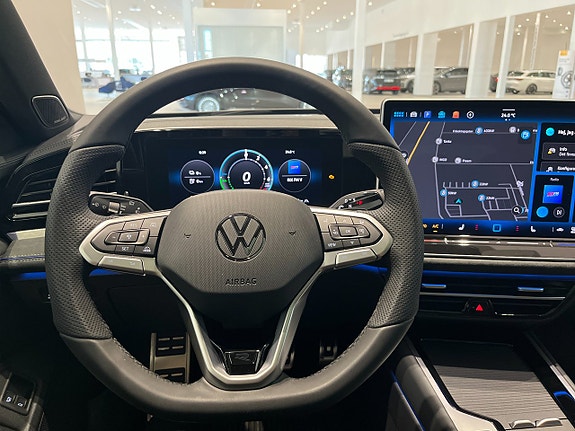 Volkswagen Passat 18 of 29