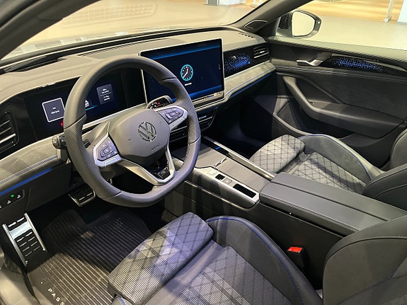 Volkswagen Passat 14 of 29